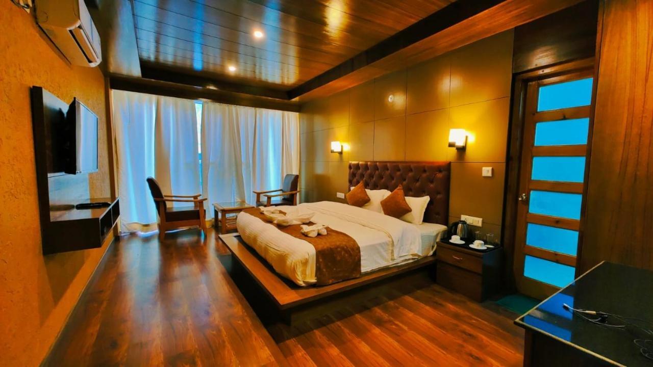 Hotel Winterline - Five Star Luxury Hotel Near Mall Road Manali Buitenkant foto